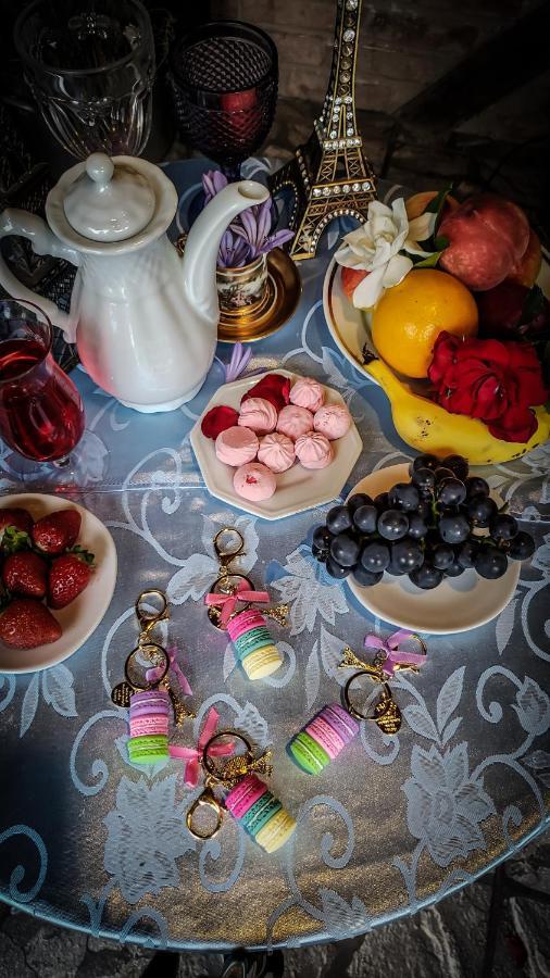 La Petite France Hotel Нова Петрополис Екстериор снимка