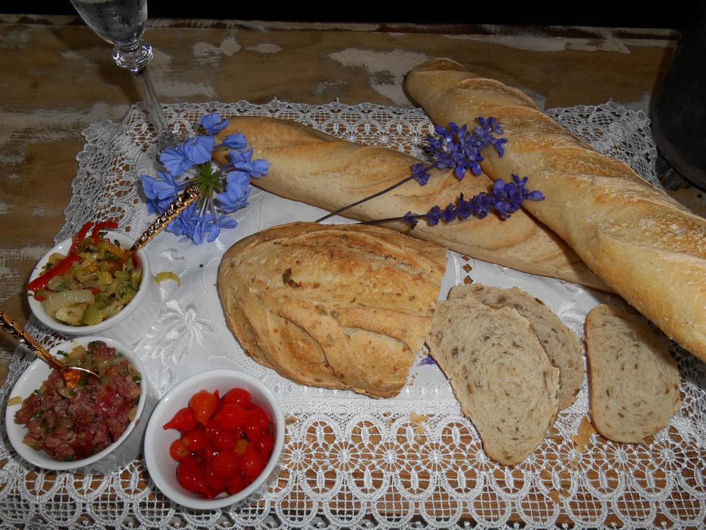 La Petite France Hotel Нова Петрополис Екстериор снимка